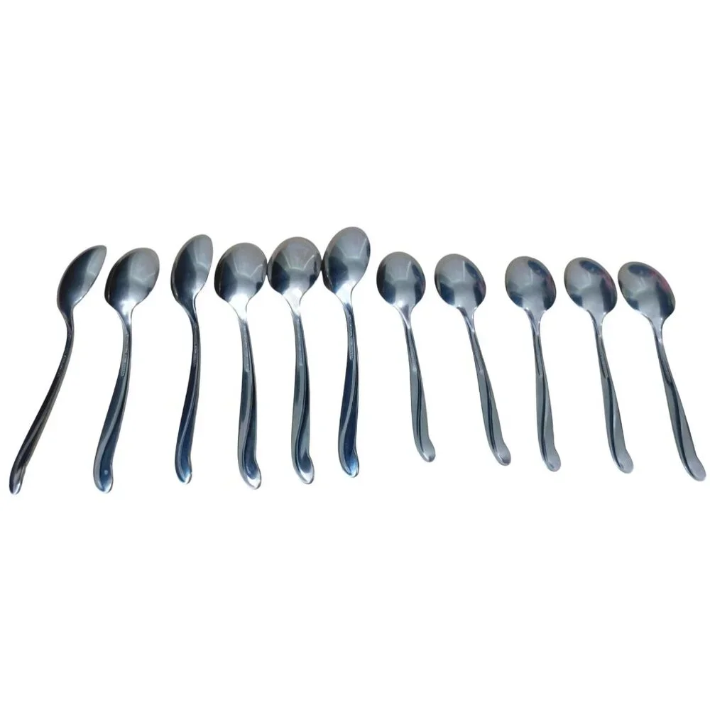 Lot of 11 International Stainless USA Space Pattern Spoons 5.75